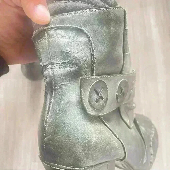 MUSTANG BOOTS GREEN  DISTRESSED LEATHER ROUND SQUARE TOE ANKLE BOOTIE SIZE 41 - Picture 7 of 17